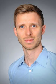 Linus Völker, MD